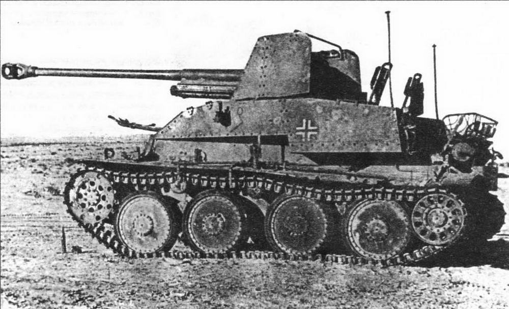 Подбитая под Эль-Аламейном противотанковая САУ Sd.Kfz. 139 «Мардер III» из состава 39-го дивизиона истребителей танков. Северная Африка, 1942 год