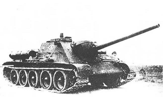 СУ-85 с усиленным бронированием командирской башенки.