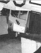 Левый борт P-51D. Демонтированы сервисные люки радиатора.