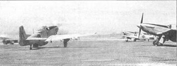 1-я эскадрилья ВВС Южной Кореи готовится к вылету с базы Кангнунг, май 1953 года. На киле самолета видна крупная литера «К», обозначавшая принадлежность к эскадрилье.