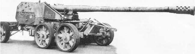 128-мм противотанковое орудие Pak 44 фирмы Рейнметалл-Борзиг в транспортном положении (ИП).