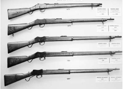 Однозарядные винтовки Мартини-Генри и Вестлей-Ричардз калибра 11,43 мм (патрон 11,34x60 мм) времён англо-бурской войны. Фото Геннадий Шубин