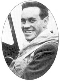 Уинг-коммендр Гарольд Бирд-Уилсон являлся командиром 122-го авиакрыла, в январе 1944 г. самолеты 122-го авиакрыла базировались в Фантингтоне. Гарольд Бирд-Уилсон сбил три самолета противника лично, шесть в группе, три повредил, один уничтожил на земле.
