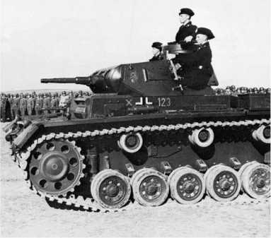 Pz.III Ausf.E 31-го танкового полка 5-й <a href='https://arsenal-info.ru/b/book/1627328415/38' target='_self'>танковой дивизии</a>. Балканы, 1941 год.
