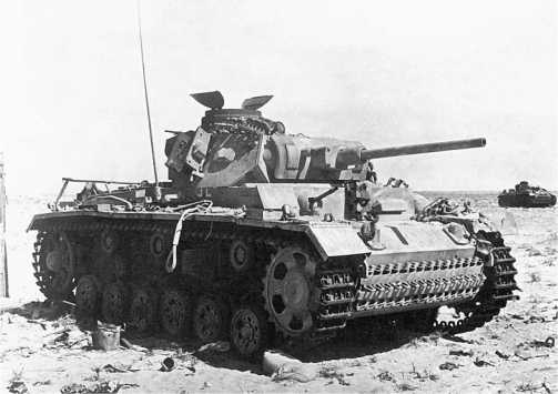 Pz.III Ausf.J подбитый у Газалы. Май 1942 года.