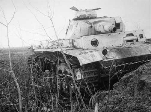 Pz.III Ausf.N подбитый на Западном фронте весной 1943 года.
