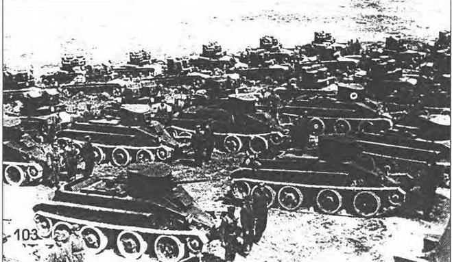 Техническое обслуживание танков в механизированной бригаде им. К.Б.Калиновского во время тактических занятий. 1933 г.