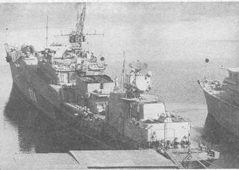Слева:МПК-104проекта 1124К. Вверху:МПК-134 на праздновании Дня ВМФ в Севастополе, 1990 г.