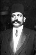 Мехмет Талаат паша — второй член управлявшего Турцией «Младотурецкого» триумвирата. Министр внутренних дел Османской империи.