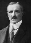 Барон Ганс фон Вангенгейм — в 1912–1915 гг. посол Германской империи в Турции. Быстро и решительно «продал» «Гебен» и «Бреслау» турецкому правительству.