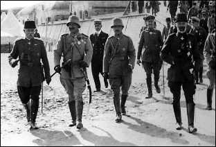 Победители. Кайзер Вильгельм II и Энвер-паша в Галлиполи. Октябрь 1917 г.