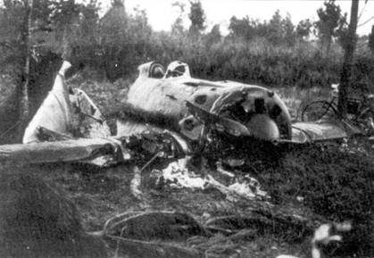 Еще один И-16, приземлившийся во Франции в феврале 1938 г. Самолет получил значительные повреждения при посадке.
