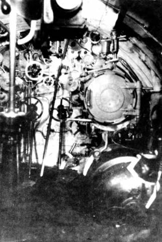 Носовые торпедные аппараты на одной из подводных лодок типа “Барс”