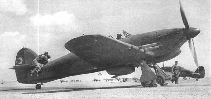 «Харрикейн trop Mk IIС» (HV608), подготовленный для отправки в Турцию, октябрь 1942 года.