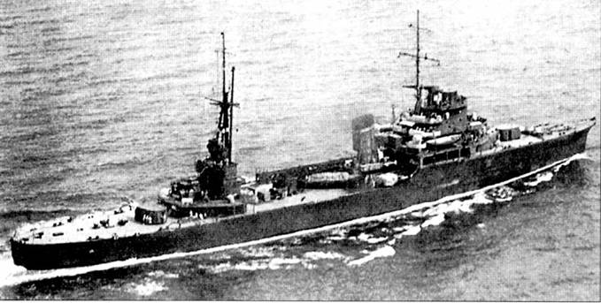 Легкий крейсер «Кашима» в учебном походе, август 1940 г.