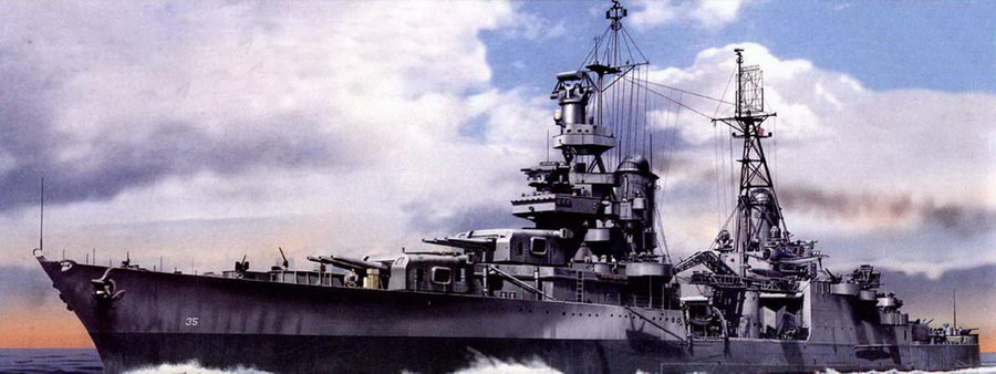 Крейсер «Индианаполис» (СА-35) в окраске Measure 22, залив Лейте, Филиппины, конец июля 1945 г. Крейсер тина «Портленд» доставил на Тиниан компоненты атомной бомбы, на переходе с Тиниана на Филиппины «Индианаполис» 30 июля 1945 г. был потоплен японской субмариной I*-58, погибло 883 моряка из команды крейсера.