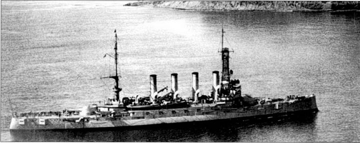 Крейсер «Вашингтон» (ACR-11, AC-11) заложили на верфи Нью-Йорк Шипбилдинг 18 марта /905, в 1916 г. корабль переименовали в «Сиэтл». Крейсер был вооружен четырьмя 10-дюймовыми (254 мм) орудиями в двух башнях и 16 6-дюймовыми пушками в бортовых казематах. Вспомогательное вооружение корабля состояло из 22 3-дюймовых орудий (длина ствола 50 калибров) и 12 3-фунтовых пушек. В 194! г. «Сиэтл» переквалифицировали в судно IХ-39.