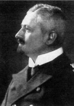 Контр-адмирал Людвиг фон Рёйтер