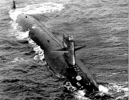 Атомоход SSN-637 «Стёржен», головной в серии. Лодки были построено по верфи Электрик Нот и спущена на воду 26 февраля 1966 г. Субмарины типи «Стёржен» стали дальнейшим развитием лодок типа «Трешер»/«Пермит». На них ставились реакторы Вестигауз S5W мощностью 15 000 л.с.