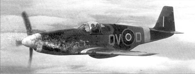 «Мустанг Мк III» из 19-й эскадрильи RAF. Камуфляж по схеме «А».