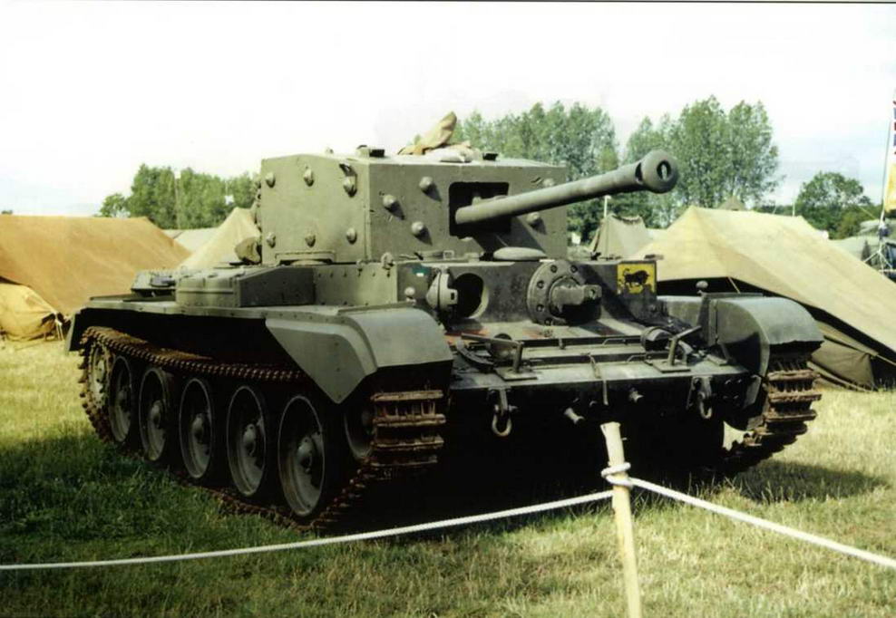 Крейсерский танк Cromwell IV на шоу War and Peace. Великобритания, 2001 г.