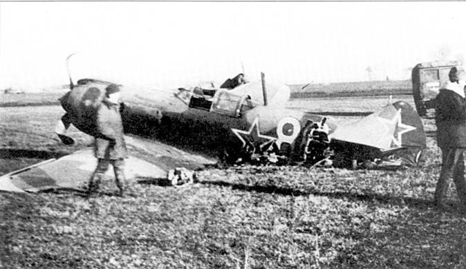Ла-5ФН (аортовой номер «88» белого цвета) пришлось списать после вынужденной посадки новобранца сержанта Дячука па аэродром Перемышль, Польша. 6 декабря 1944 г. Ранее этот самолет совершил немало боевых вылетов с аэродрома Три Дуби. Самолет удалось благополучно перегнать из Словакии на советский аэродром, как оказалось лишь для того, чтобы Ла-5ФН разбил в тренировочном полете неопытный новичок.