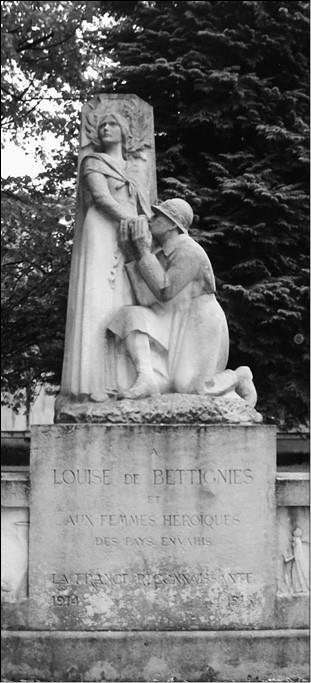 Памятник Луизе де Беттини в Лилле