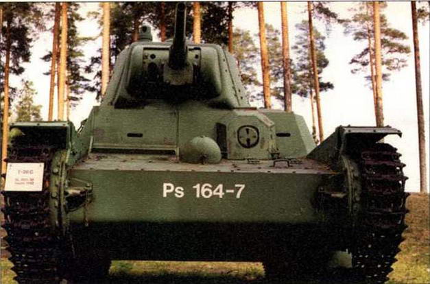 Химический танк ХТ-133, переоборудованный и перевооруженный в Финляндии, — экспонат финского танкового музея в Пароле