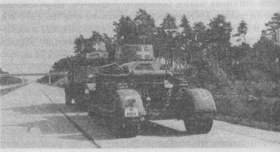Танки Pz.38(t) Ausf.A во время транспортировки на грузовом автомобиле Faun L 900D567 и прицепе Sd.Anh.116. Автострада Бреслау-Лигниц (Вроцлав-Легница), Силезия, сентябрь 1939 года.