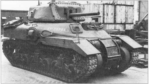 Крейсерский танк Ram II. Обращает на себя внимание характерная форма литой маски пушки.