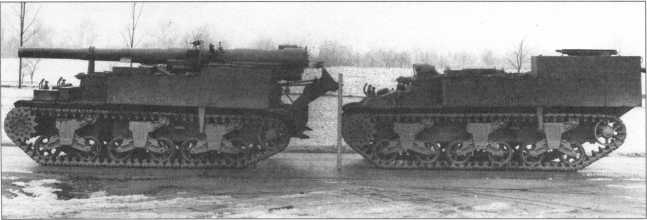 САУ М12 и перевозчик боеприпасов М30.
