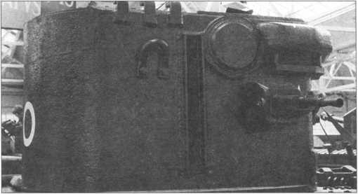 Башня танка Grant Mk I CDL, находящегося ныне в Королевском танковом музее в Бовингтоне. У этой версии отсутствует макет 37-мм пушки.