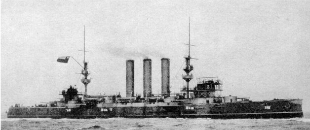 Чилийский броненосный крейсер "О'Хиггинс".