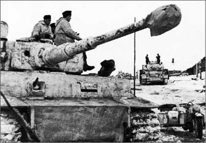 «Тигр» из состава 501-го тяжелого танкового батальона. Восточный фронт, зима 1944 года.