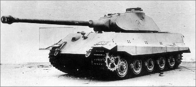 Вверху: проект VK 4502(Р) Внизу: первый прототип танка «Тигр II» (шасси VI). Прямоугольные передние крылья имелись только у первых трех танков.