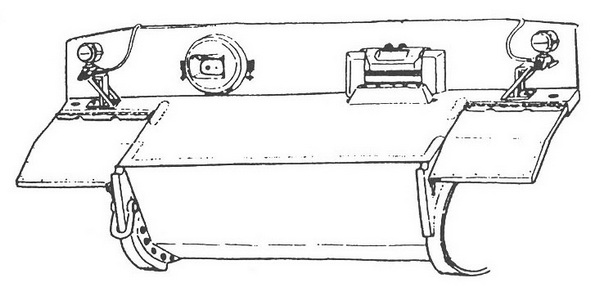 Лобовая часть корпуса танков ранних (вверху) и поздних (внизу) выпусков.