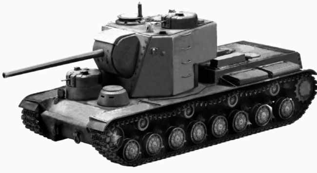 Примерно вот так должен был выглядеть танк КВ-5: его пластиковая модель делалась на основе чертежей, выполненных по заводской документации.
