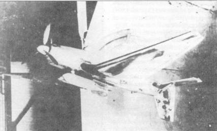 Последним шагом развития «штуки» был Ju 187, деревянная модель которого в аэродинамической трубе видна на снимке. От предшественника остались только крылья. Для модельных испытаний вертикальный киль перенесен под фюзеляж.