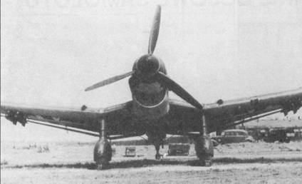 Ju 87 В-1 из StG 2 на полевом аэродроме во Франции, 1940.